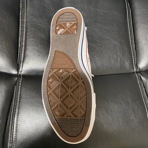 NIB Women’s Converse CT sneakers